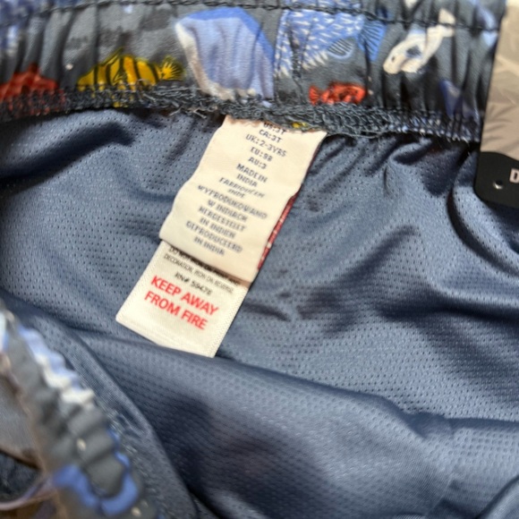 Tommy Bahama Kids Swim Trunks with Ocean Adventure Print - Picture 6 of 6